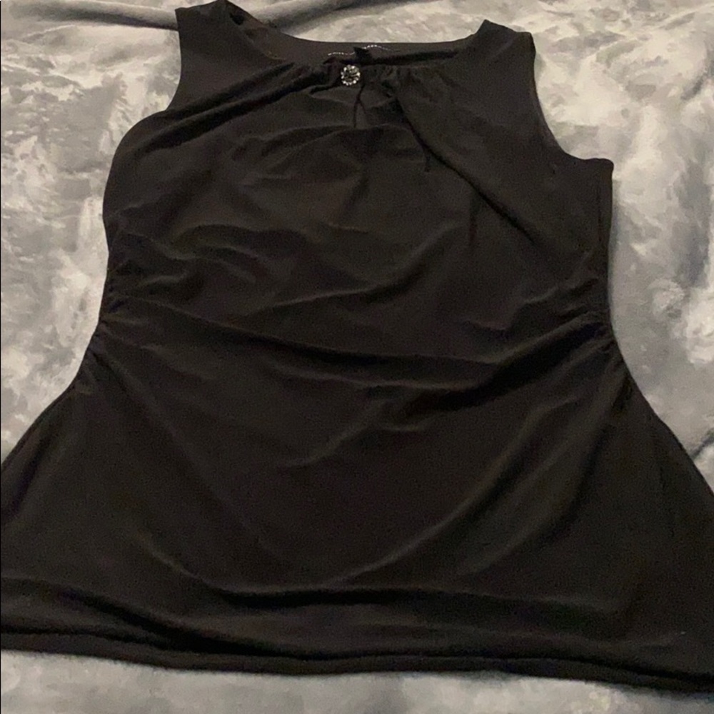 White house black market keyhole blouse